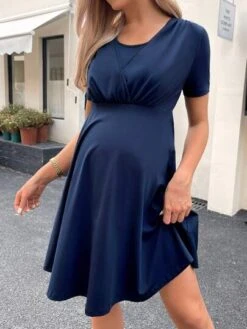 SHEIN Maternity Solid Nursing Bust Dress -Curated Swimwear 1679376724d241e2283f5cfb47e4434f0615db07ce thumbnail 405x552