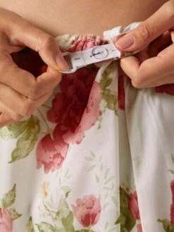 SHEIN Maternity Lace Cami Top & Floral Print Adjustable Waist Skirt Set