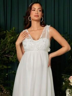 SHEIN Maternity Floral Embroidery Mesh Overlay Maxi Dress -Curated Swimwear 1680229223da603eb8e960c87bfdbb1df5c89cd9ab thumbnail 405x552