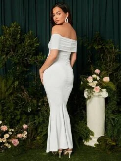 SHEIN Maternity Off Shoulder Ruched Mermaid Hem Dress Without Veil