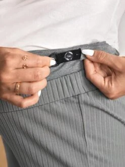 SHEIN Maternity Wide Waistband Drawstring Waist Shorts -Curated Swimwear 16810911978de8a136dce0dfcabe47684a8c70361c thumbnail 405x552