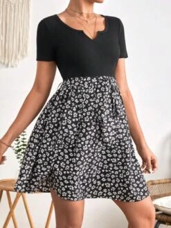 SHEIN Maternity Notched Neck Tee & Ditsy Floral Print Adjustable Waist Skirt -Curated Swimwear 168206837869fdf9d1a13878c256b67da141f80510 thumbnail 405x552