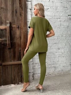 SHEIN Maternity Solid V Neck Tee & Adjustable Waist Leggings