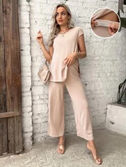 SHEIN Maternity Solid Tee & Adjustable Waist Pants -Curated Swimwear 1684083629c285b3dc99ef64b00e9b4184527e1fd4 thumbnail 405x552