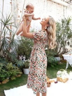 SHEIN Maternity 1pc Allover Floral Print Puff Sleeve Nursing Dress -Curated Swimwear 1686202530ea4d5317e06e36786b67acb95feabbd9 thumbnail 405x552