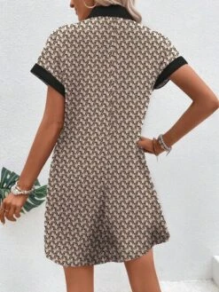 SHEIN LUNE Allover Print Contrast Trim Batwing Sleeve Dress