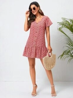EMERY ROSE Ditsy Floral Print Button Front Ruffle Hem Smock Dress -Curated Swimwear 16877730552f0c92773bf1f00f3812083402296357 thumbnail 405x552