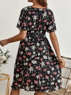 SHEIN Maternity Floral Print Surplice Neck Belted Dress
