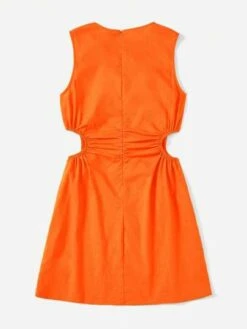 SHEIN EZwear Cut Out Waist Ruched Side Solid Dress
