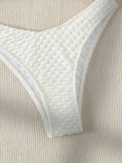 Plain Cut-out Bikini Swimsuit -Curated Swimwear 1689998501893571dfd227fb632e933a186d128f13 thumbnail 405x552