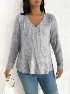 SHEIN Maternity Plus Ribbed Knit Split Hem Tee -Curated Swimwear 1690424820560cbea6370043e34bc06653a806b700 thumbnail 405x552